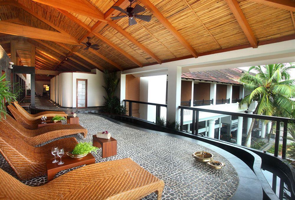 Vasundhara Sarovar Premiere Alappuzha Exterior photo